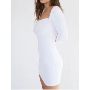 Babaton aritzia contour sumac long sleeve square neck mini dress size XS